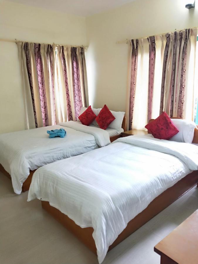 Hotel Noble Inn花椒客栈 Pokhara Exterior foto